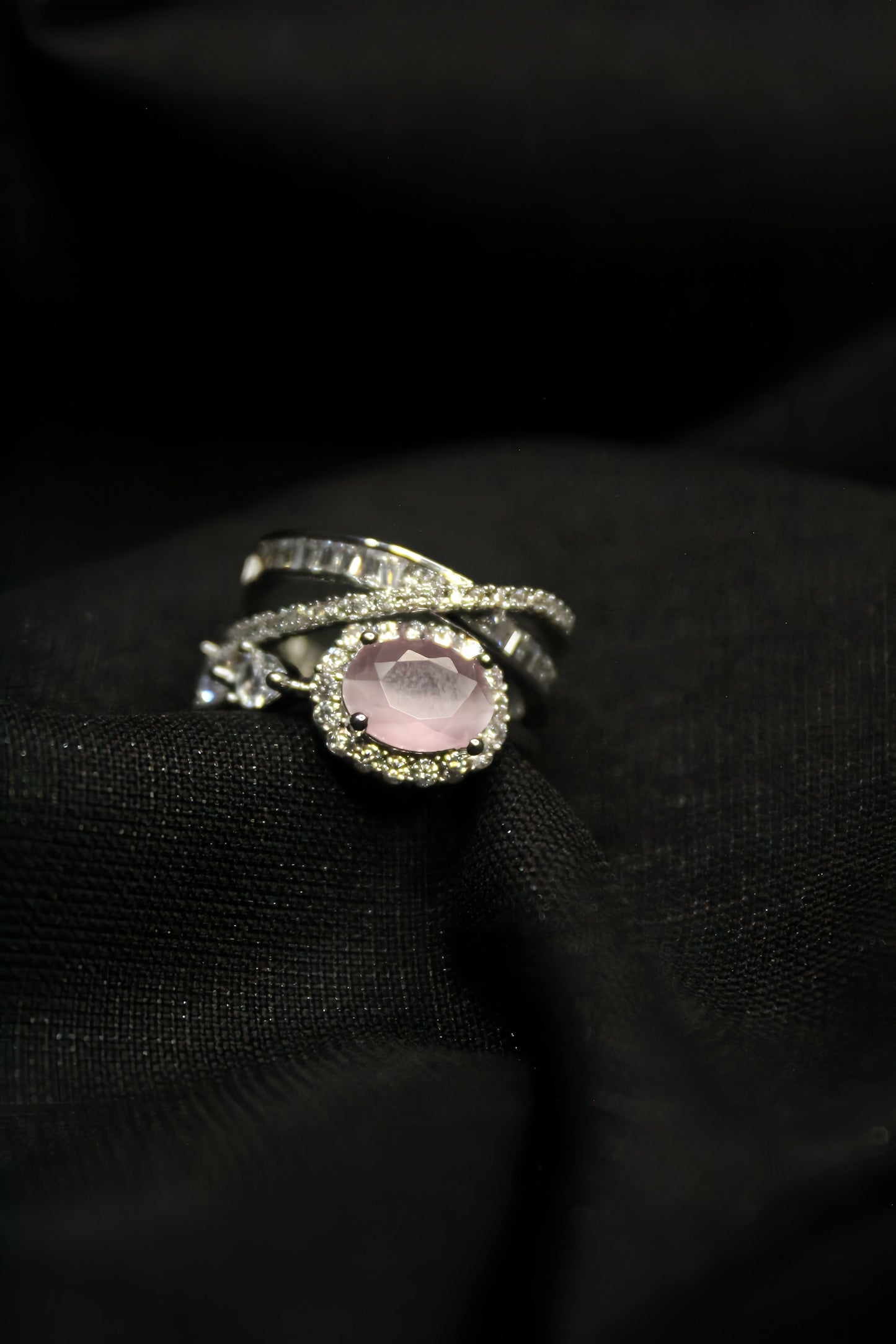 1-Carat Pink Halo Gemstone Ring with Criss-Cross Diamond Band