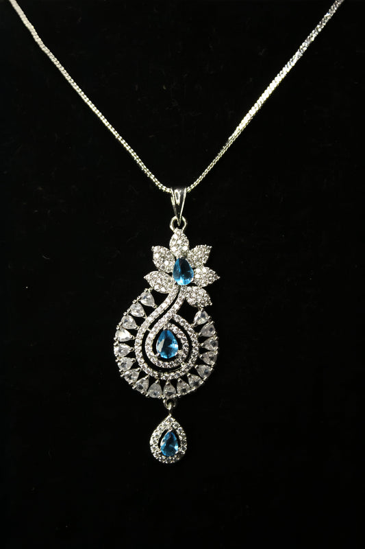 1-Carat Elegance Set With Beautiful Blue Zircon Design