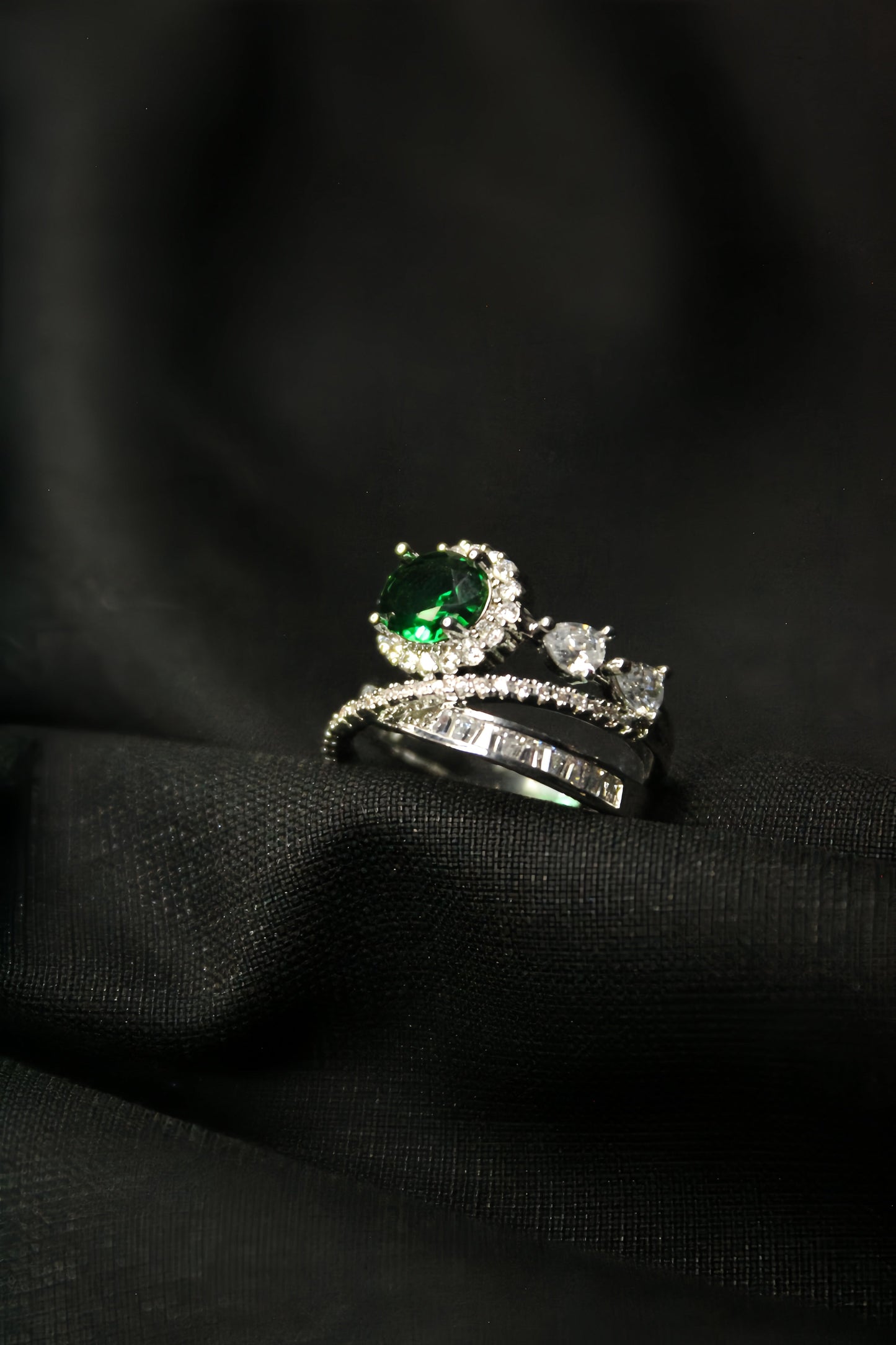 1-Carat Green Halo Gemstone Ring with Criss-Cross Diamond Band