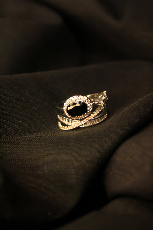 1-Carat Black Halo Gemstone Ring with Criss-Cross Diamond Band